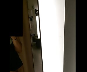 Nô lệ phim sex khong che sextop hóa vừa ngực, quần áo cho những bàn tay của thầy