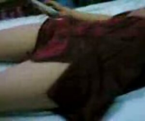 Giản dị, cổ điển, mạnh gai dep khong che mẽ vuốt ve con tinh tinh