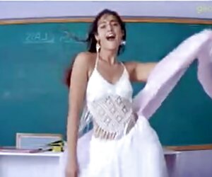 Làm tình đụ lồn không che với một cô gái điếm trẻ