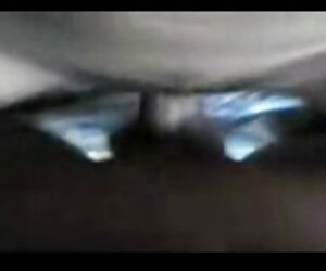 Một cô gái ở phim sex k che hd giữa đường lái xe tăng và tất cả
