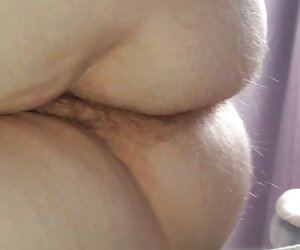 Cô mang hắn sex nu sinh ko che ra khỏi xe cửa sổ và nói với anh ta là một gia.